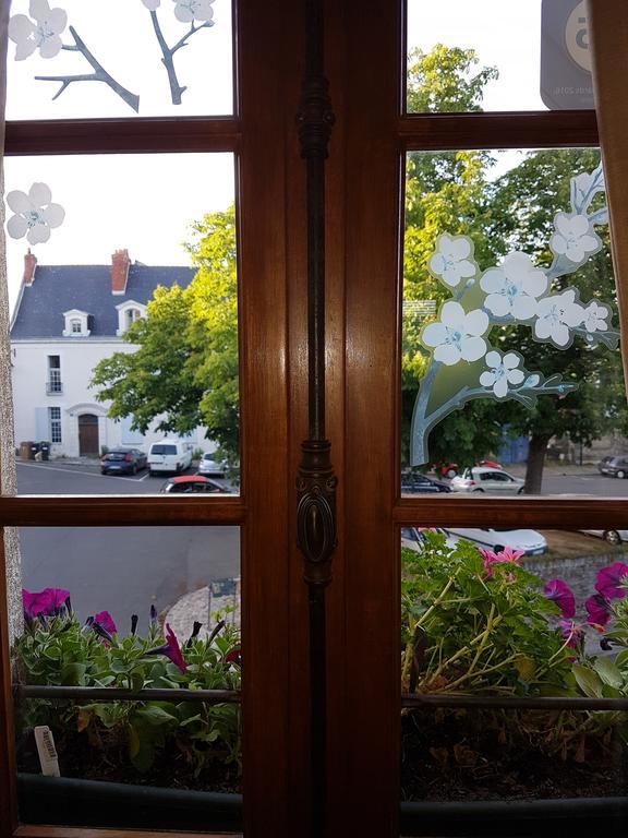 Le Petit Logis De Tinténiac Angers Exterior foto